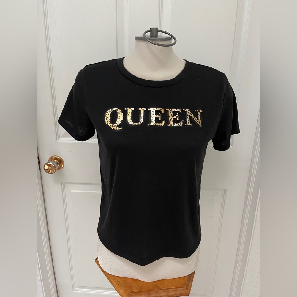 NWT Love J Black and Gold 'QUEEN' Tee